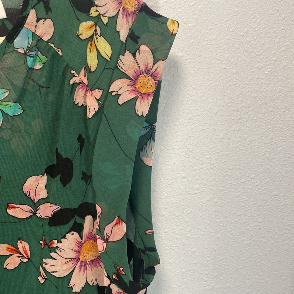 Cabi green floral blouse - Picture 4 of 6
